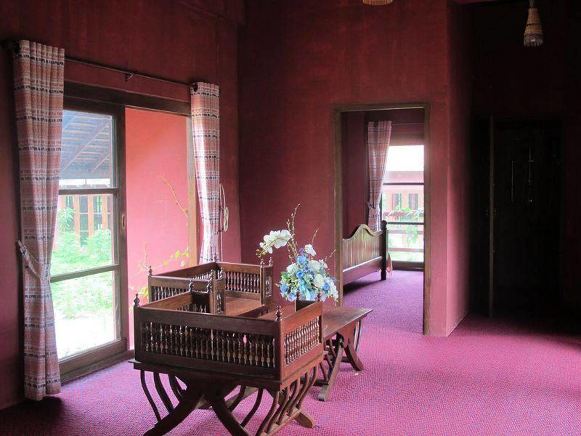 Chiangmai Royal Creek Hotel Hang Dong Exterior foto