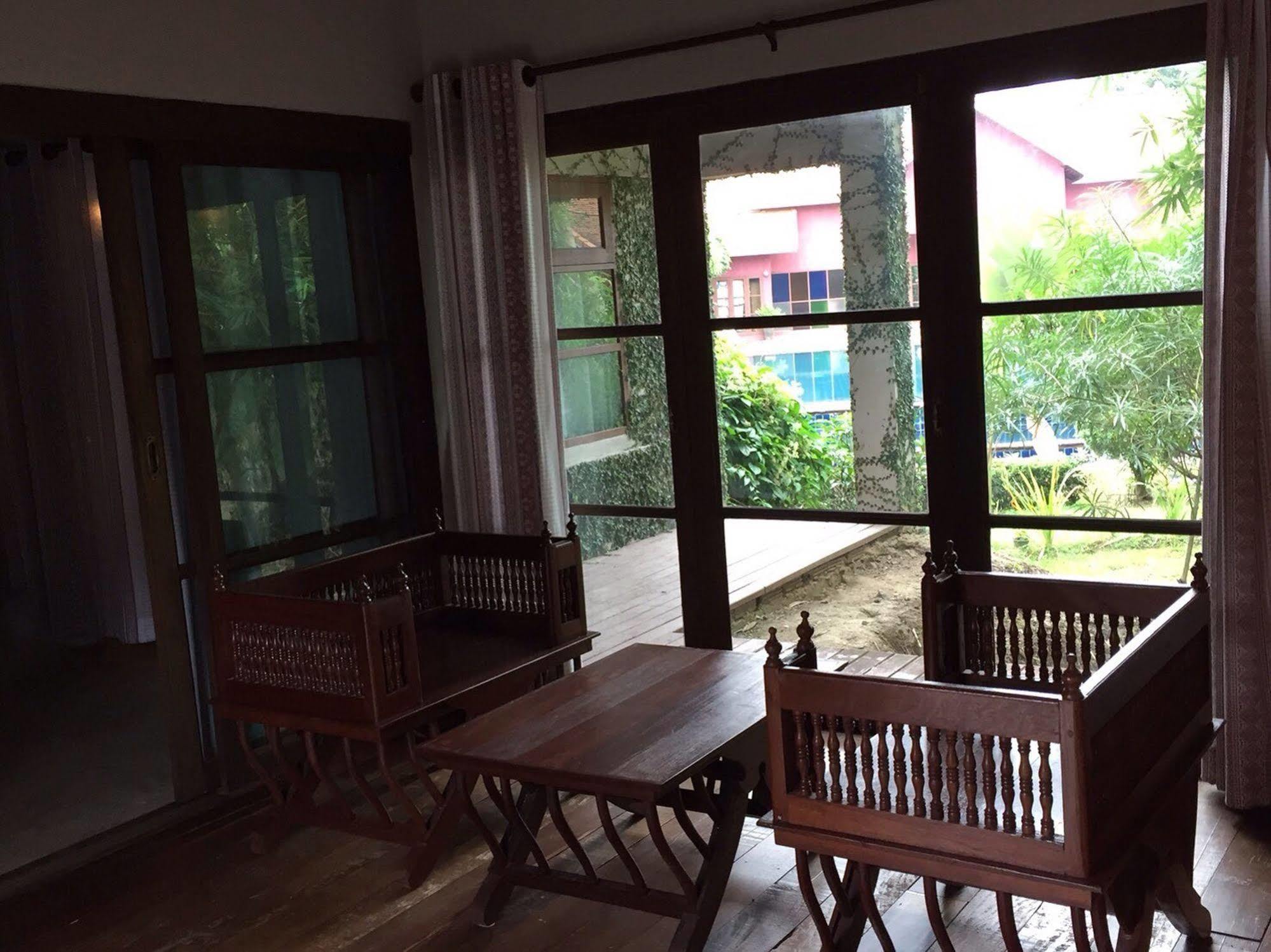 Chiangmai Royal Creek Hotel Hang Dong Exterior foto